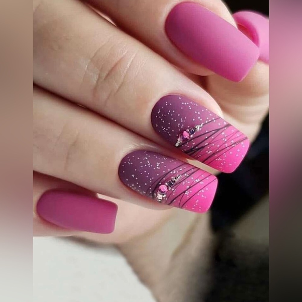 Pink Press On Nails. New.